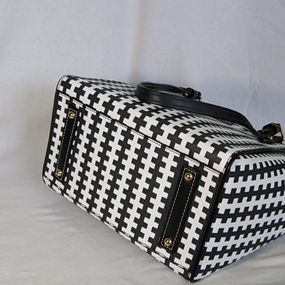 **SOLD** Dooney & Bourke Georgia Janie Tote Bag - Picture 12 of 12